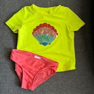 Girl’s 2 piece bathing suit